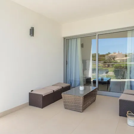 Varandas Do Castelo By Garvetur * Αλμπουφέιρα